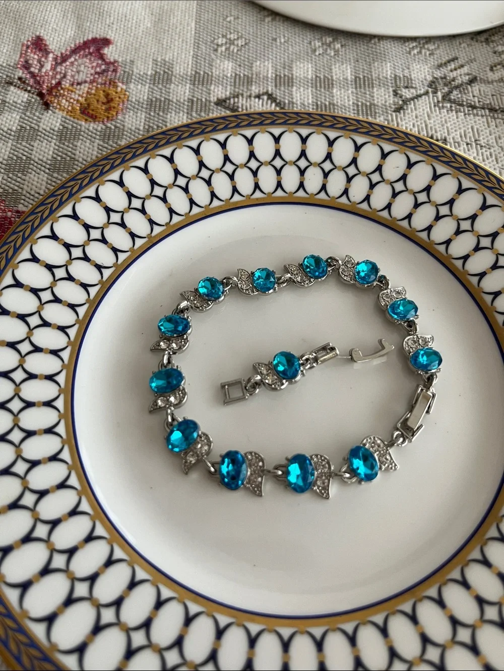 Silver-tone Bracelet with Turquoise Blue Crystal Accents New
